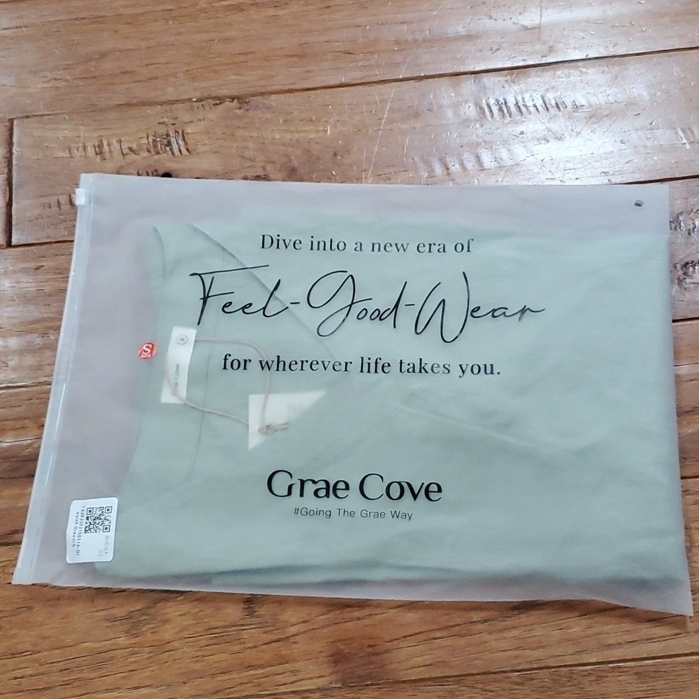 Grae Cove Linen Green Blouse Top — image 7 of 8